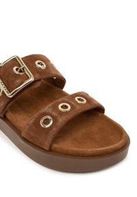 Inuikii Klapki Tilda Buckle 1004.003.0631 Brązowy ciemny. Kolor: brązowy. Materiał: zamsz, skóra #6