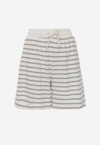 Renee - Czarno-Białe Casualowe Szorty High Waist w Prążki z Bawełnianej Tkaniny Lennliss. Okazja: na co dzień. Stan: podwyższony. Kolor: biały. Materiał: tkanina, bawełna. Wzór: prążki. Sezon: lato. Styl: casual #2