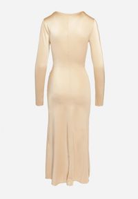 Born2be - Beżowa Sukienka Koktajlowa Ozdobiona Wiązaniem i Wycięciem Vamizola. Okazja: na co dzień. Kolor: beżowy. Wzór: aplikacja. Typ sukienki: proste. Styl: wizytowy #5