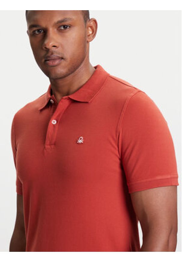 United Colors of Benetton - United Colors Of Benetton Polo 3WG9U301Z Czerwony Slim Fit. Typ kołnierza: polo. Kolor: czerwony. Materiał: bawełna