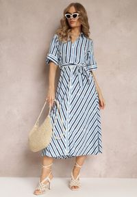 Renee - Niebieska Koszulowa Sukienka Wiązana w Talii w Paski Nastika. Okazja: na co dzień. Kolor: niebieski. Materiał: materiał. Długość rękawa: krótki rękaw. Wzór: paski. Typ sukienki: koszulowe. Styl: casual. Długość: midi