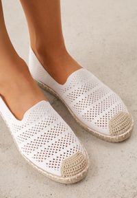 Born2be - Białe Espadryle z Ażurowej Siateczki Ozdobione Plecionką Lanivesa. Okazja: na co dzień. Kolor: biały. Materiał: jeans, len. Szerokość cholewki: normalna. Wzór: aplikacja, ażurowy. Sezon: lato. Styl: elegancki, klasyczny, wakacyjny, casual #4