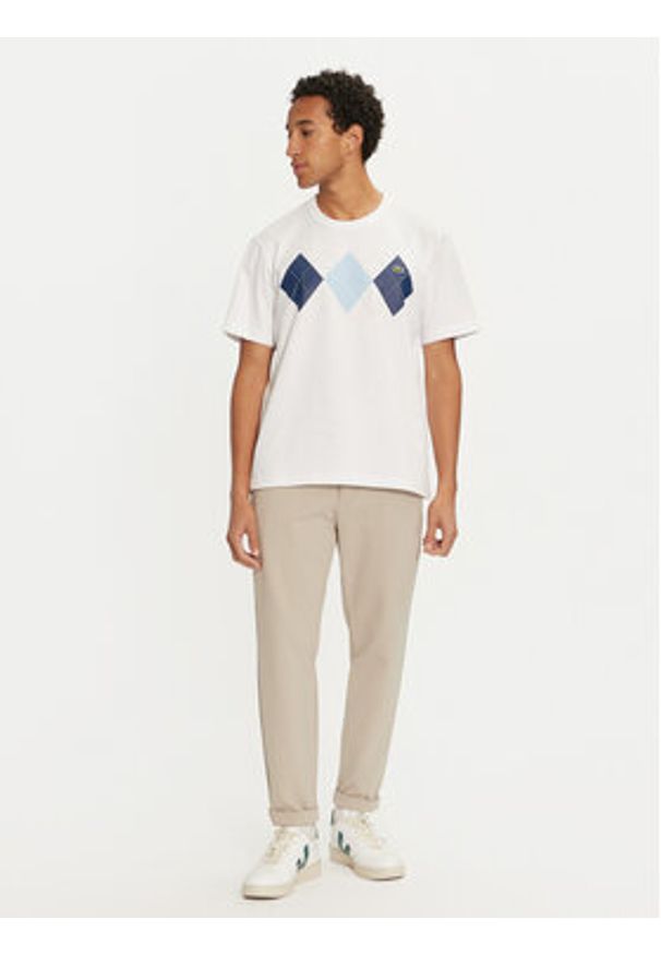 Lacoste T-Shirt TH2810 Biały Regular Fit. Kolor: biały. Materiał: bawełna