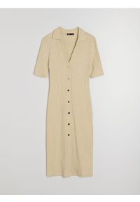 Sinsay - Dzianinowa sukienka w prążek z domieszką wiskozy - beżowy. Kolor: beżowy. Materiał: dzianina, wiskoza. Wzór: prążki