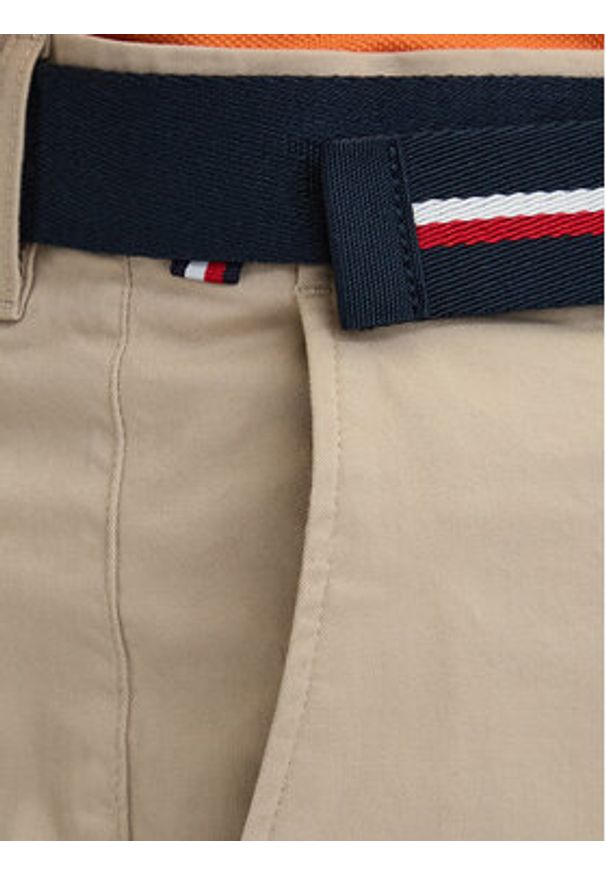 TOMMY HILFIGER - Tommy Hilfiger Komplet szorty i pasek Denton MW0MW42349 Beżowy jasny Slim Fit. Kolor: beżowy. Materiał: bawełna