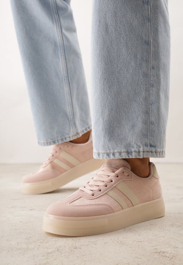 Born2be - Różowe Sneakersy na Kauczukowej Grubej Podeszwie z Paskami po Bokach Ninlili. Okazja: na co dzień. Zapięcie: pasek. Kolor: różowy. Materiał: kauczuk