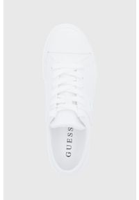 Guess tenisówki PRANZE damskie kolor biały. Nosek buta: okrągły. Zapięcie: sznurówki. Kolor: biały. Materiał: guma #4