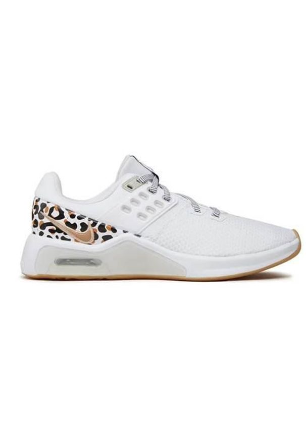 Buty do chodzenia damskie Nike Air Max Bella. Zapięcie: sznurówki. Kolor: biały, wielokolorowy. Materiał: guma, tkanina, materiał. Szerokość cholewki: normalna. Model: Nike Air Max. Sport: turystyka piesza