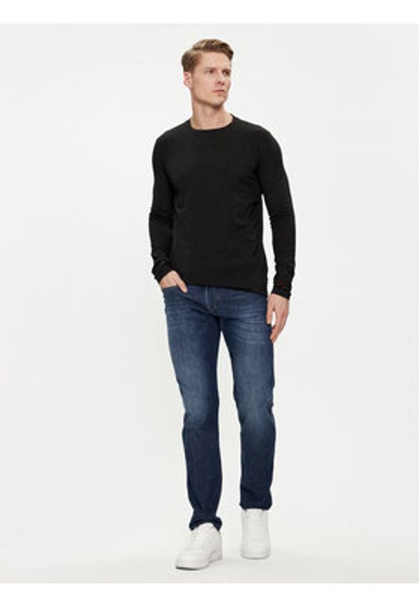 Replay Longsleeve M6653.000.23352P Czarny Regular Fit. Kolor: czarny. Materiał: bawełna. Długość rękawa: długi rękaw