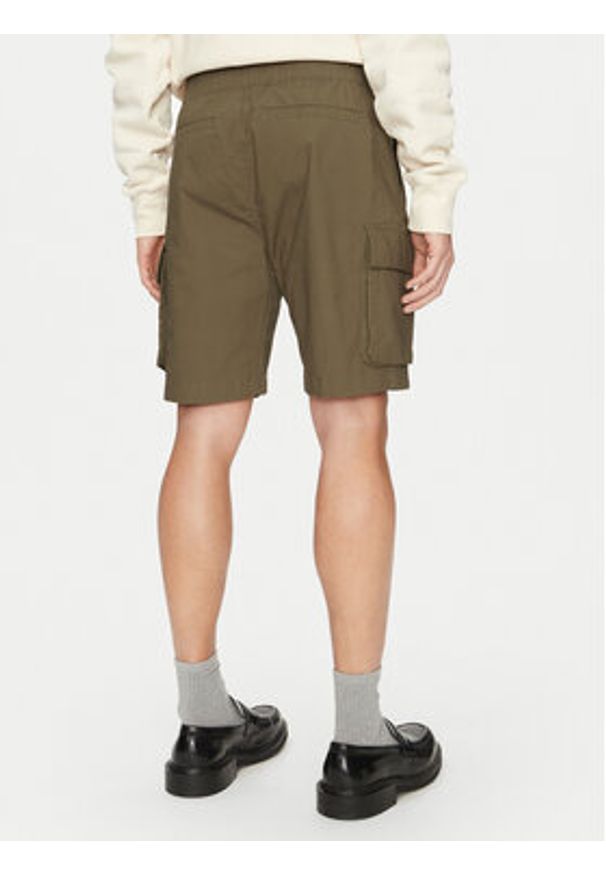 Calvin Klein Jeans Szorty materiałowe J30J327376 Beżowy Regular Fit. Kolor: beżowy. Materiał: bawełna