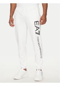 EA7 Emporio Armani Spodnie dresowe 7M000571 AF13512 M0003 Biały Regular Fit. Kolor: biały. Materiał: bawełna