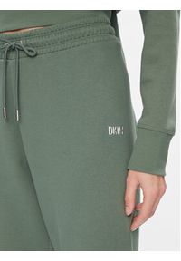 DKNY Sport Spodnie dresowe DP2P3114 Zielony Classic Fit. Kolor: zielony. Materiał: bawełna, syntetyk