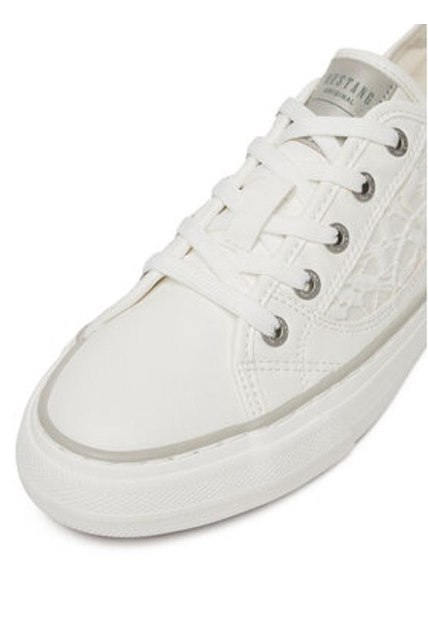 Mustang Sneakersy 1272-309 Biały. Kolor: biały. Materiał: skóra