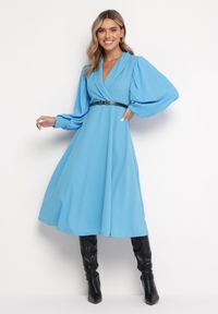 Born2be - Niebieska Sukienka Rozkloszowana z Paskiem Aidyn. Kolor: niebieski. Typ sukienki: kopertowe. Styl: elegancki. Długość: midi #5