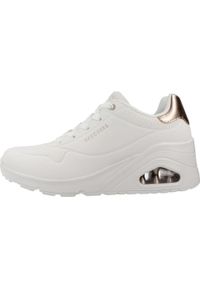 skechers - Buty do chodzenia damskie Skechers Wht Uno Wedge. Kolor: biały. Materiał: syntetyk, materiał. Model: Skechers Sport. Sport: turystyka piesza