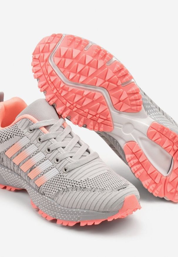 Born2be - Jasnoszare Buty Sportowe przed Kostkę z Ozdobnymi Paskami na BokuIonevia. Wysokość cholewki: przed kostkę. Zapięcie: pasek. Kolor: szary