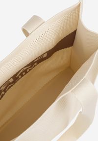 Renee - Beżowa Torebka Typu Shopper Zdobiona Tłoczeniami Salicella. Kolor: beżowy. Wzór: aplikacja. Materiał: zdobione, z tłoczeniem. Styl: elegancki, casual #3