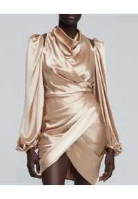 ACLER AUSTRALIA - Sukienka z drapowaniem Jefferson. Kolor: beżowy. Materiał: tkanina. Długość rękawa: długi rękaw. Typ sukienki: kopertowe, asymetryczne. Długość: mini