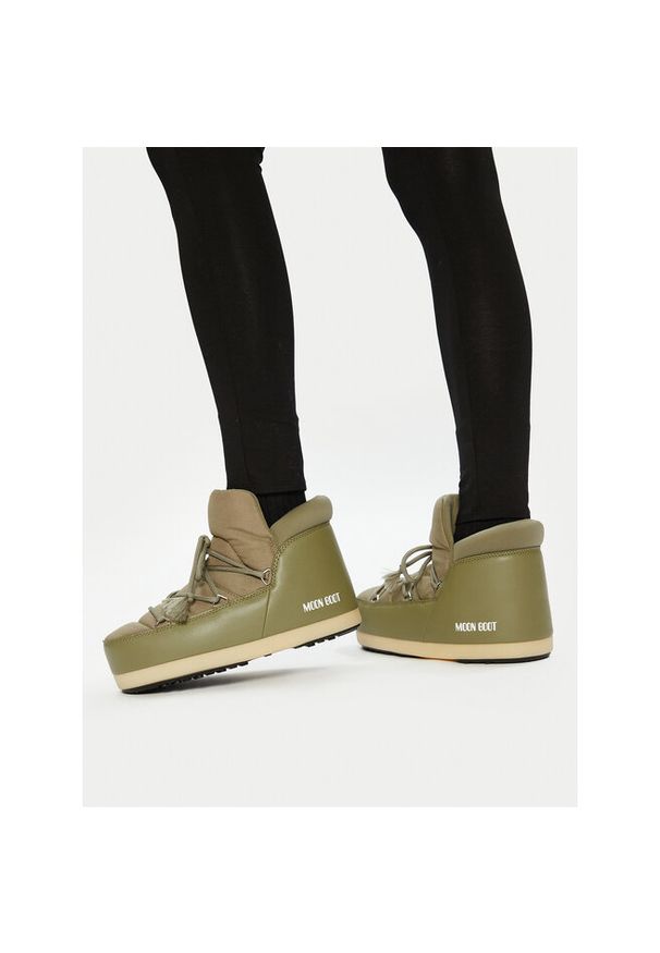 Śniegowce Moon Boot. Kolor: brązowy. Materiał: nylon