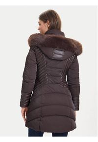 Guess Kurtka zimowa W4BL61 WGLZ0 Brązowy Slim Fit. Kolor: brązowy. Materiał: syntetyk. Sezon: zima #5