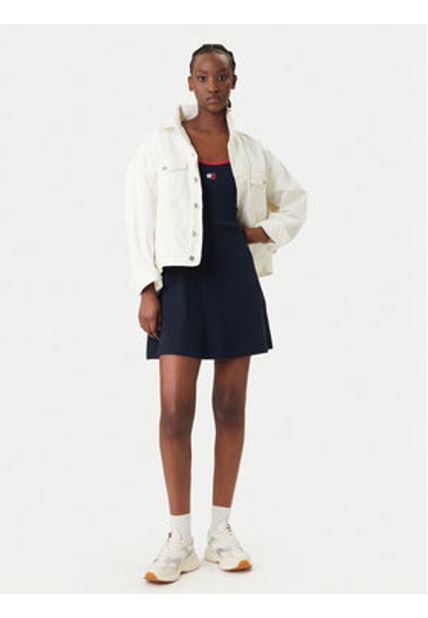 Tommy Jeans Sukienka codzienna DW0DW22335 Granatowy Slim Fit. Okazja: na co dzień. Kolor: niebieski. Materiał: bawełna. Typ sukienki: proste. Styl: casual
