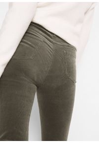 Spodnie sztruksowe ze stretchem Straight bonprix ciemnooliwkowy. Stan: obniżony. Kolor: zielony. Materiał: elastan, materiał, sztruks, bawełna #2