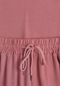Born2be - Ciemnoróżowy Komplet z Wiskozą Koszulka z Krótkim Rękawem i Luźne Spodnie na Gumce z Kieszniami Efraline. Kolor: różowy. Materiał: wiskoza #8