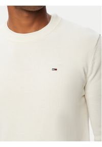 Tommy Jeans Sweter Essential DM0DM22853 Biały Slim Fit. Kolor: biały. Materiał: bawełna #3