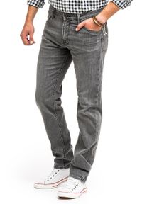 Lee - LEE DAREN ZIP FLY MĘSKIE SPODNIE JEANSOWE MID WORN WALKER L707PZCL 112145469. Okazja: do pracy, na co dzień, na spacer. Sezon: lato. Styl: casual, elegancki