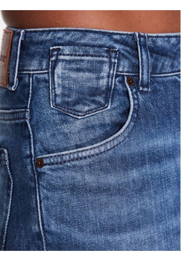 Mustang Jeansy Charlotte 1013597 Granatowy Mom Fit. Kolor: niebieski