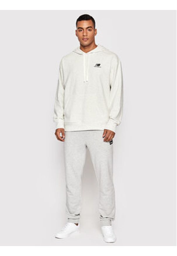 New Balance Bluza Unisex UT21500 Szary Relaxed Fit. Kolor: szary. Materiał: bawełna