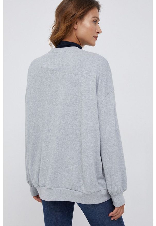 Levi's® - Levi's Bluza A0888.0017 damska kolor szary melanżowa. Okazja: na spotkanie biznesowe, na co dzień. Kolor: szary. Materiał: dzianina, bawełna. Długość rękawa: długi rękaw. Długość: długie. Wzór: melanż. Styl: casual, biznesowy