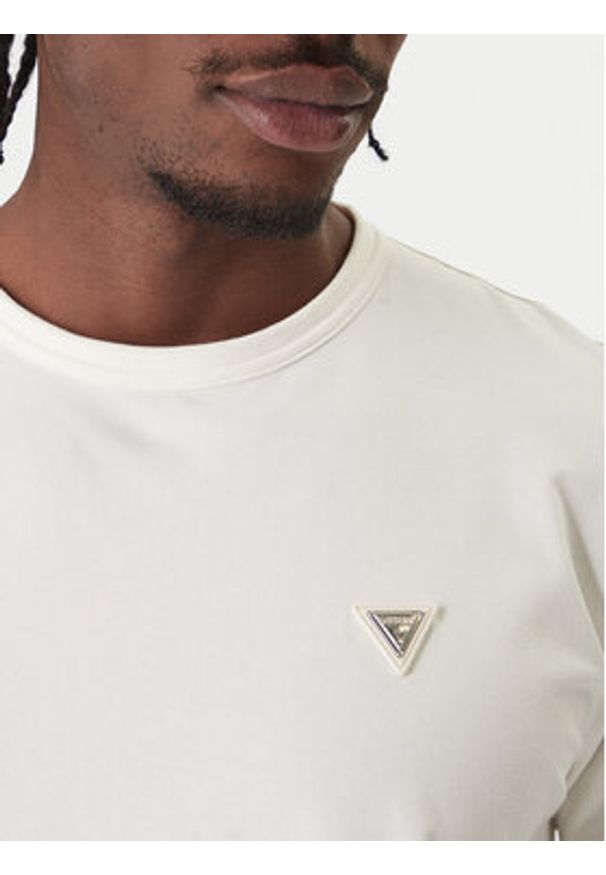 Guess T-Shirt Z6RI07 J1314 Écru Regular Fit. Materiał: bawełna