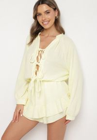 Born2be - Żółty Wiązany Bawełniany Kombinezon Boho z Falbankami i Wiązaniem Lalelia. Kolor: żółty. Materiał: bawełna. Sezon: lato. Styl: boho