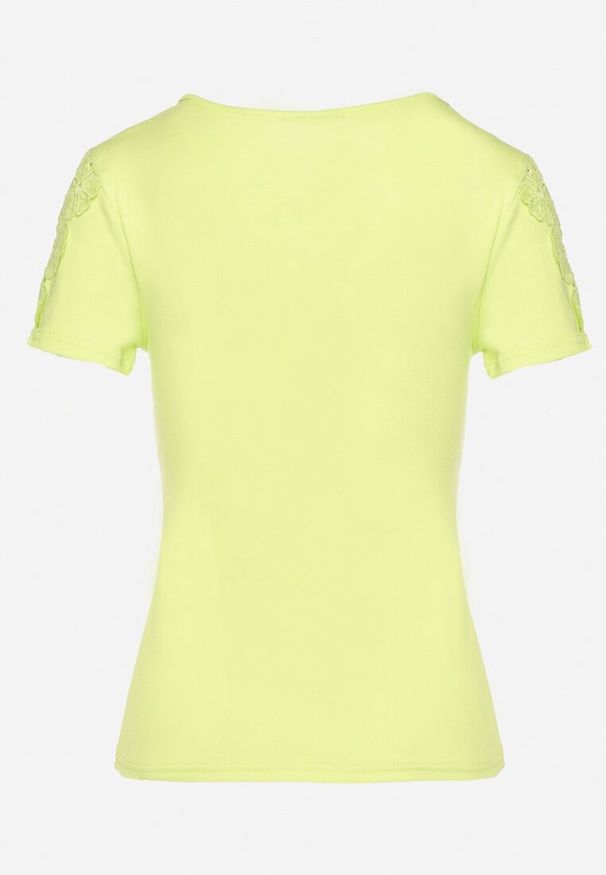 Born2be - Zielony Bawełniany T-shirt z Koronkowymi Wstawkami Zaredira. Okazja: na co dzień. Kolor: zielony. Materiał: bawełna, koronka. Wzór: koronka. Styl: klasyczny, elegancki, casual