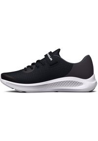 Under Armour - Buty do biegania dziewczęce UNDER ARMOUR UA UA GPS Pursuit 3 AC - czarne. Okazja: na co dzień. Zapięcie: rzepy. Kolor: czarny. Szerokość cholewki: normalna. Wzór: jodełka