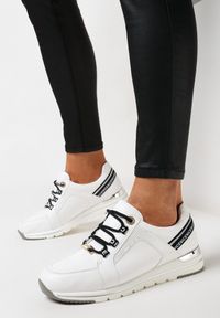 Born2be - Białe Sneakersy Sznurowane z Metalową Wstawką i Perforacją ze Skórzaną Wkładką Pixia. Zapięcie: sznurówki. Kolor: biały. Materiał: skóra #2