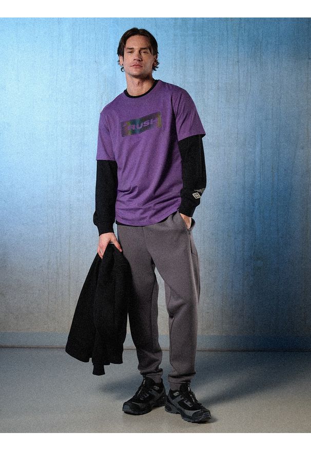 4f - 4F T-shirt regular z nadrukiem męski - fioletowa XL. Okazja: na co dzień. Kolor: fioletowy. Materiał: materiał. Wzór: nadruk. Styl: casual