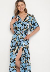 Born2be - Niebieska Sukienka z Bawełną i Bufiastymi Rękawami w Kwiaty Lunedita. Okazja: na co dzień. Kolor: niebieski. Materiał: bawełna. Wzór: kwiaty. Styl: elegancki, casual #3