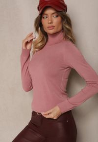 Renee - Ciemnoróżowy Casualowy Golf z Wiskozą i Modalem Lannetora. Okazja: na co dzień. Typ kołnierza: golf. Kolor: różowy. Materiał: wiskoza. Wzór: aplikacja, gładki. Styl: casual #3