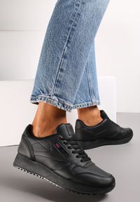 Renee - Czarne Sneakersy przed Kostkę na Grubej Podeszwie Caitlina. Wysokość cholewki: przed kostkę. Kolor: czarny. Materiał: jeans