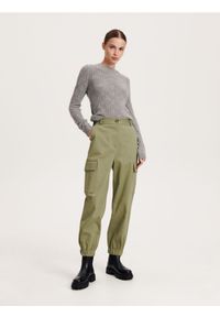 Reserved - Spodnie jogger z bawełny - jasnozielony. Kolor: zielony. Materiał: bawełna