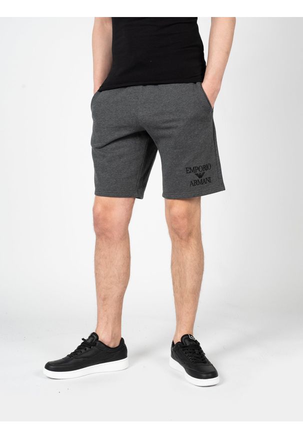 Emporio Armani Szorty | 1110043 F5715 | Mężczyzna | Szary. Okazja: na co dzień. Kolor: szary. Materiał: bawełna, poliester. Styl: elegancki, casual