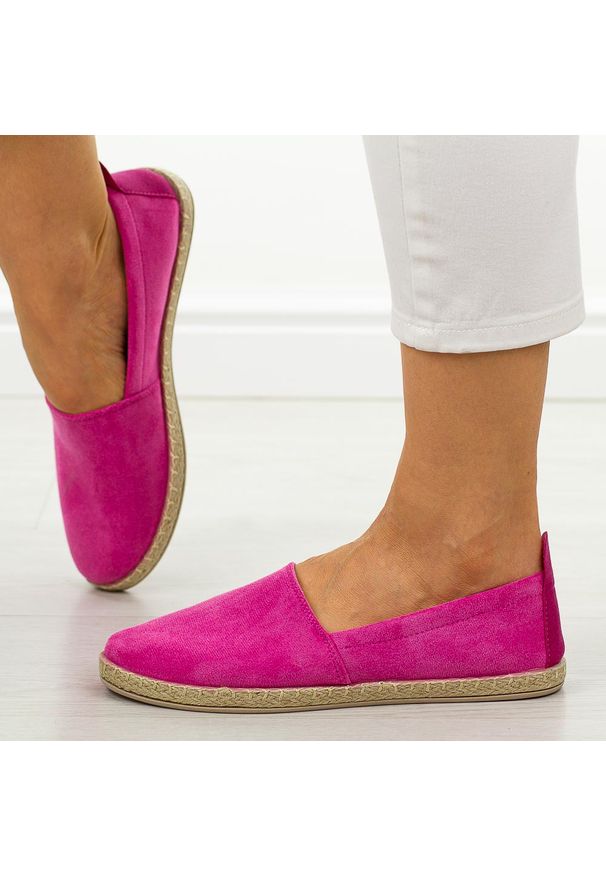 POTOCKI - Różowe espadryle damskie, półbuty Potocki 16009. Kolor: różowy. Materiał: zamsz. Obcas: na obcasie. Wysokość obcasa: średni