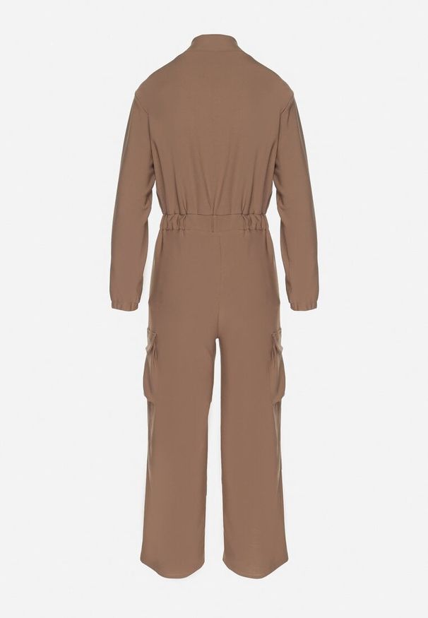 Born2be - Brązowy Kombinezon Utility z Szerokimi Nogawkami o Taliowanym Kroju Liarose. Okazja: na co dzień. Kolor: brązowy. Materiał: tkanina. Styl: casual