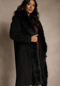 Renee - Czarny Płaszcz z Odpinanym Futerkiem Lillvana. Okazja: na imprezę. Kolor: czarny. Materiał: futro. Styl: elegancki #4