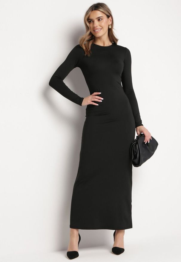 Born2be - Czarna Dopasowana Sukienka Maxi z Długimi Rękawami Ovira. Kolor: czarny. Materiał: materiał. Długość rękawa: długi rękaw. Typ sukienki: proste. Długość: maxi
