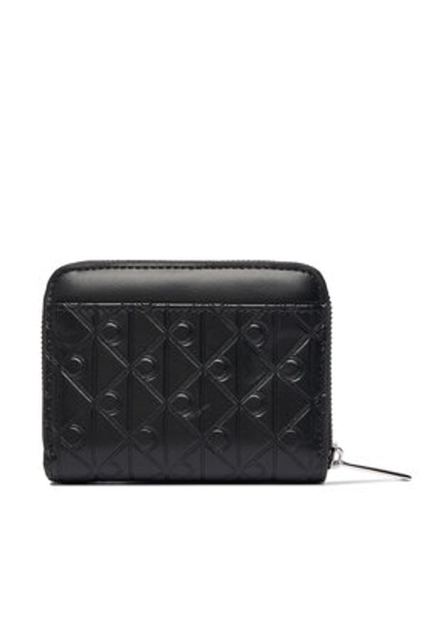 Calvin Klein Portfel Emblem Aop Embossed Zip Around LV04F1081G Czarny. Kolor: czarny. Materiał: skóra