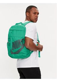 Nike Plecak DD0559-324324 Zielony. Kolor: zielony. Materiał: materiał #4