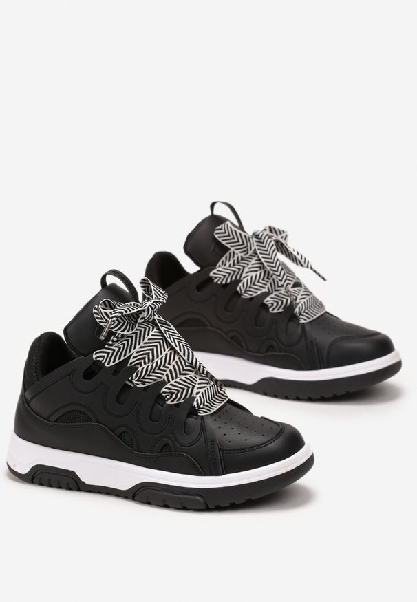 Renee - Czarne Sneakersy z Szerokimi Sznurówkami Nolita. Okazja: na co dzień. Kolor: czarny